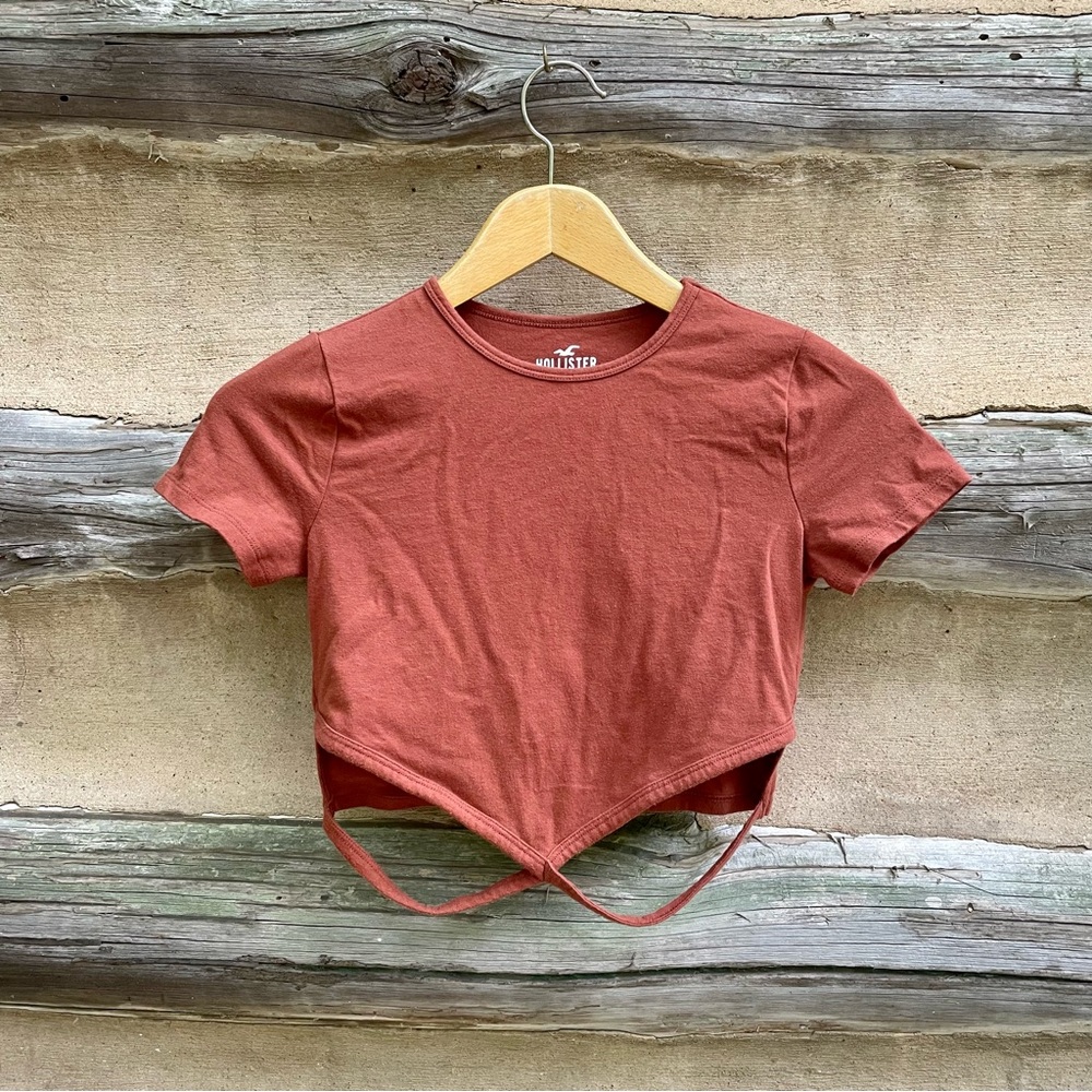 Hollister Baby Tee